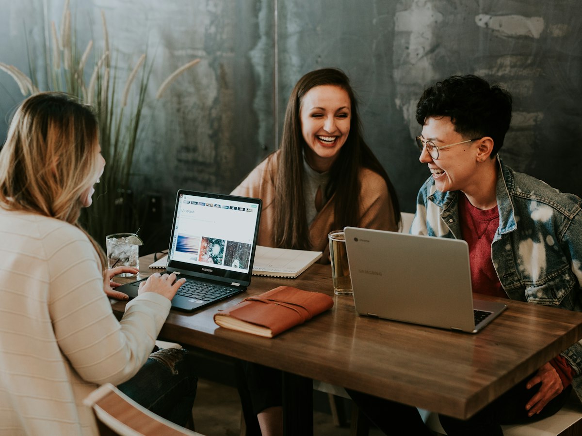 战队俱乐部管理与选手经纪